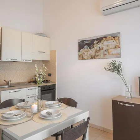 Apartment Stylish Le Fontane No2941 *