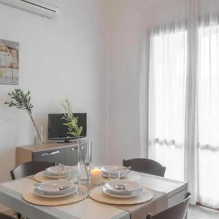 Stylish Le Fontane No2941 Apartment
